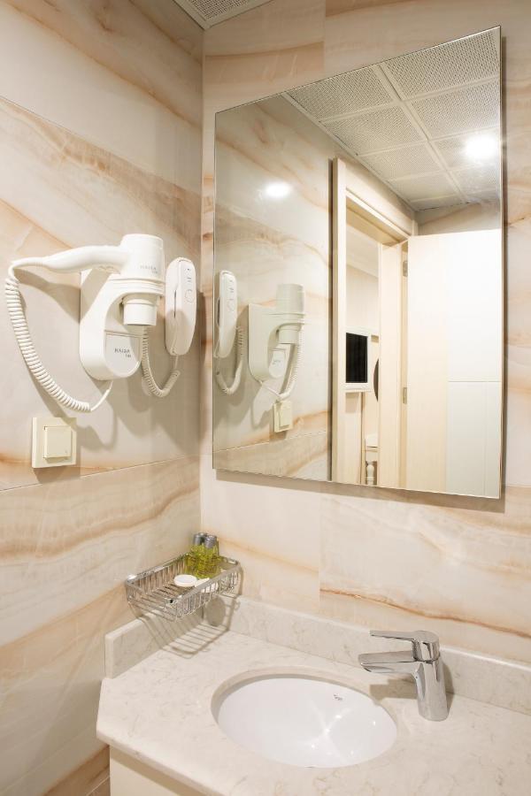 Alpinn Hotel Due Истанбул Екстериор снимка