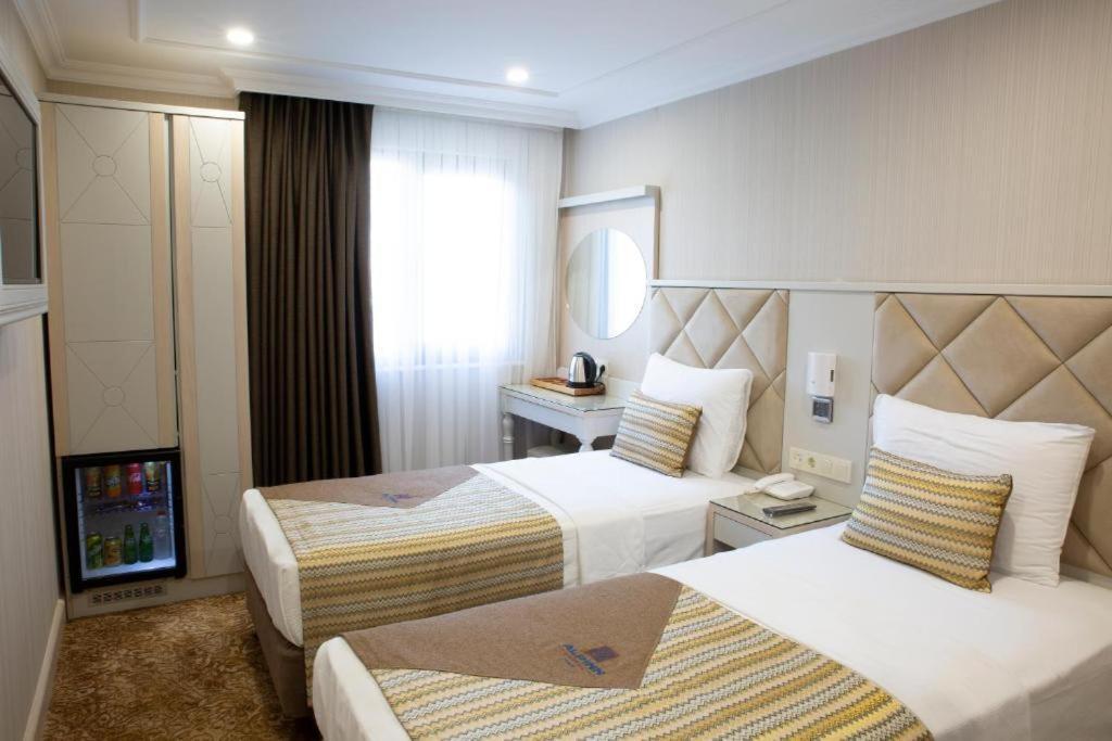 Alpinn Hotel Due Истанбул Екстериор снимка