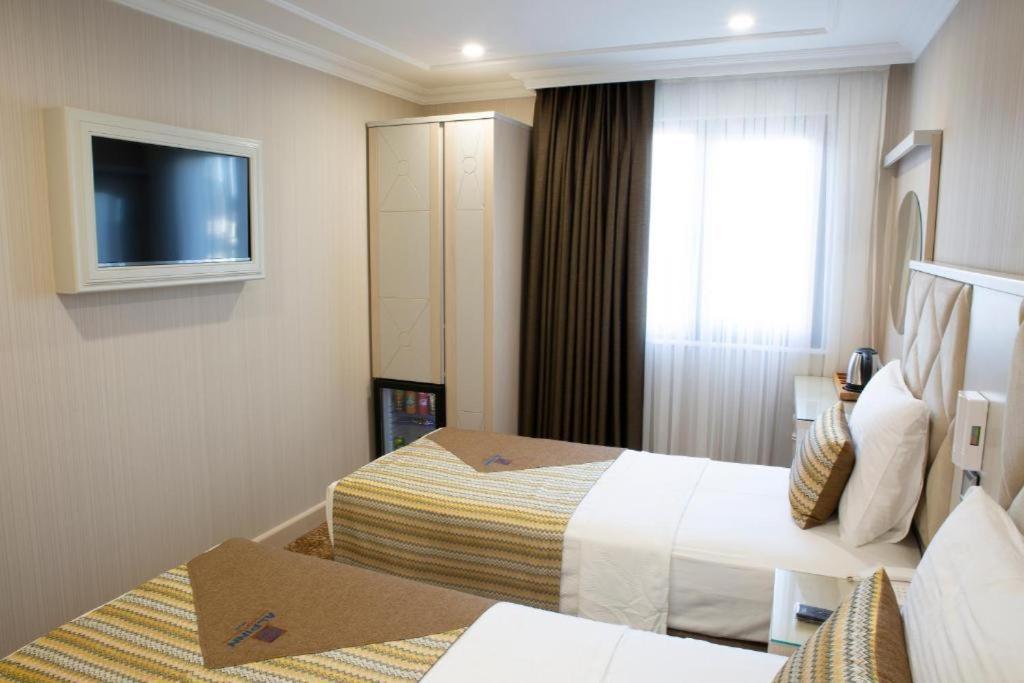 Alpinn Hotel Due Истанбул Екстериор снимка